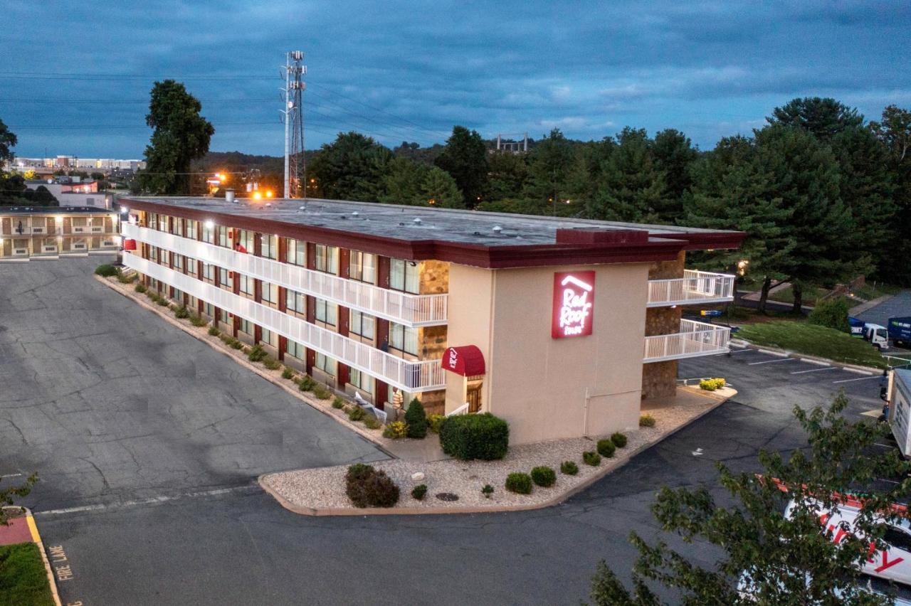 Red Roof Inn Charlottesville Exterior foto